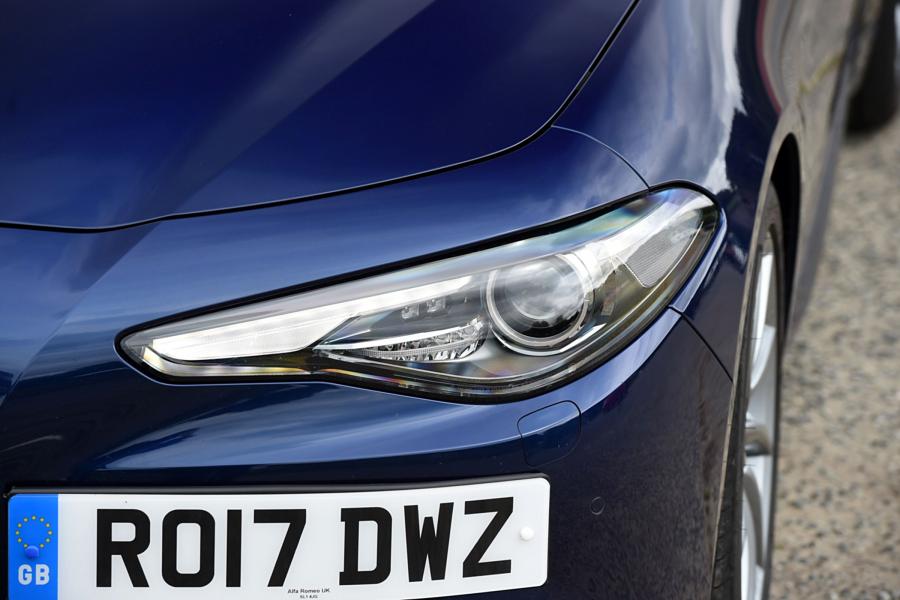 Детали экстерьера Alfa Romeo Giulia Q2 (952) 2016 года  (UK) (фото 37 из 43)